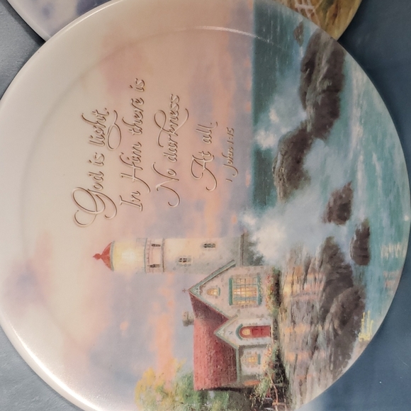 Thomas Kincade collector's plates (2) - Picture 2 of 5